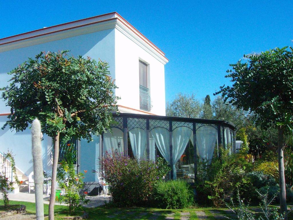 Готель Il Giardino Del Te Барлетта Екстер'єр фото